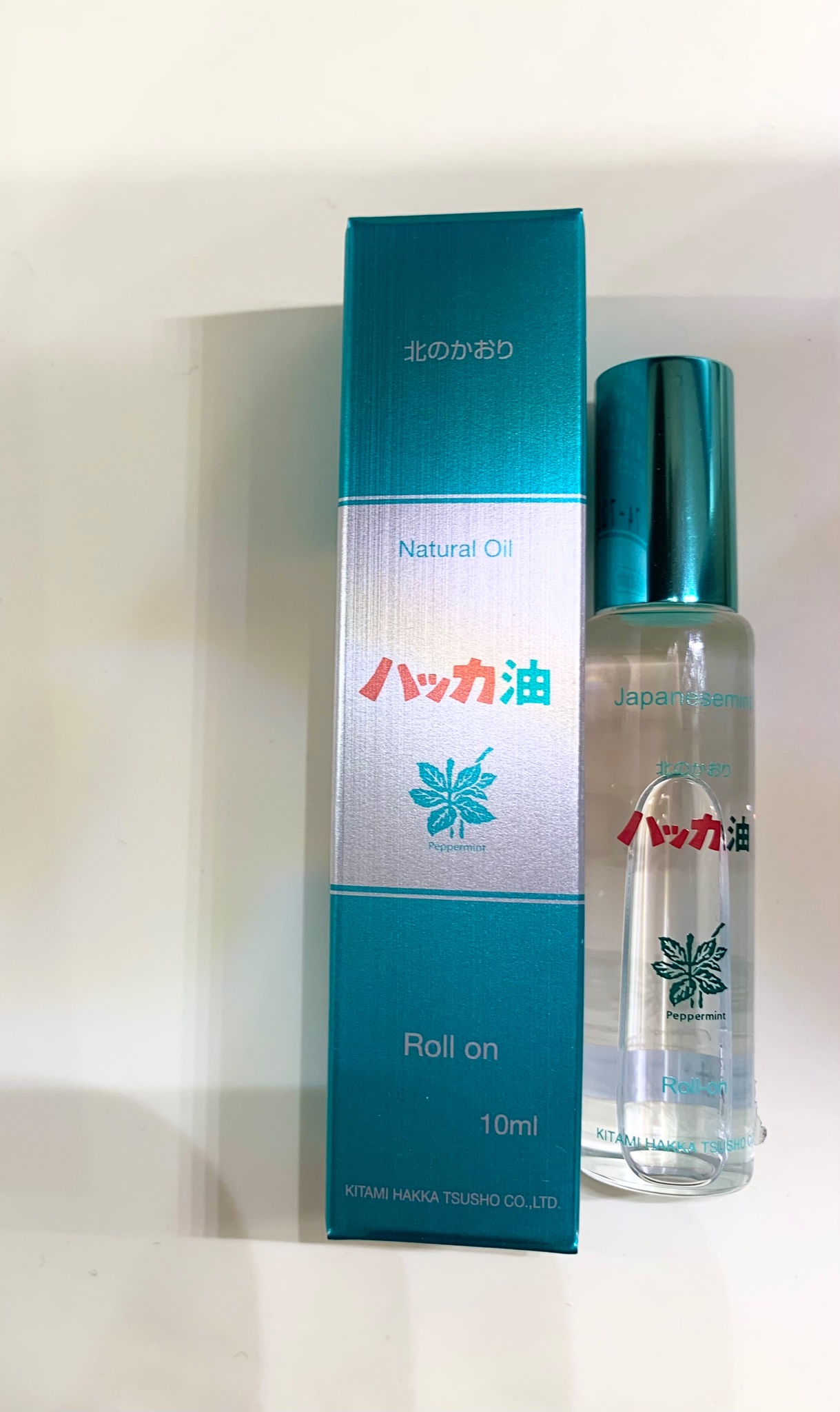 本物保証】 北見ハッカ通商 ハッカ油 10ml 新品未使用 北見ハッカ通商 ハッカ油ビン 10ml スプレー