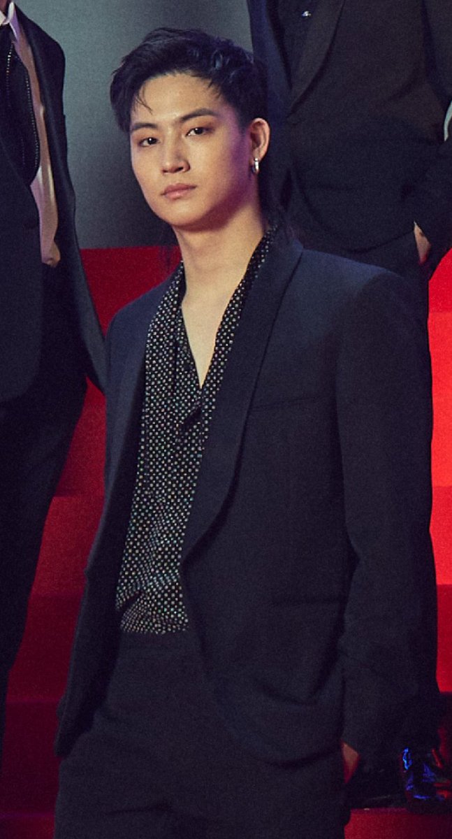 JJ Project in Saint Laurent, a much needed thread 