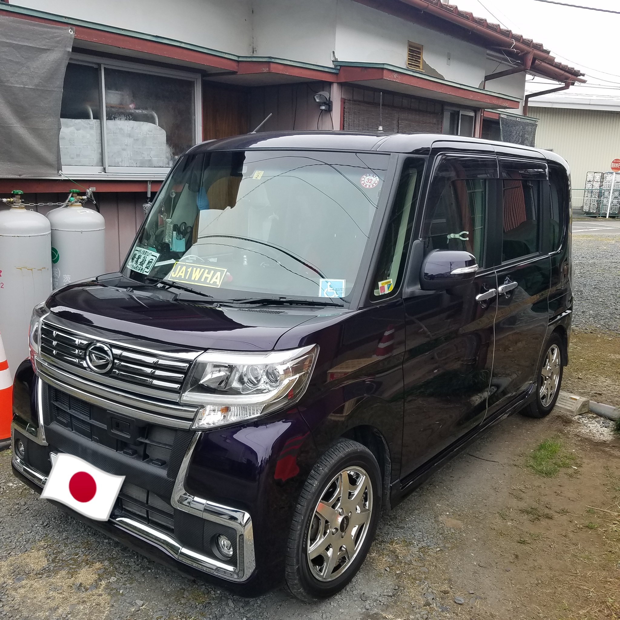 有難う By Misao 早速昨日購入した 電動ポリッシャー で車に鏡面ワックをかけた 電動 ポリッシャーは結構重く 起動させると より重く感じたがワックスは薄くかかるので結構いいかもしれない 薄く塗れることで拭き取りも結構楽にできた 洗車 有難う By Misao 早速昨日購入した 電動ポリッシャー で車に鏡面ワックをかけた 電動 ポリッシャーは結構重く 起動させると より重く感じたがワックスは薄くかかるので結構いいかもしれない 薄く塗れることで拭き取りも結構楽にできた 洗車