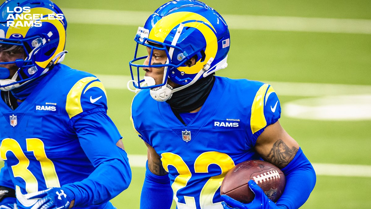 RamsNFL's tweet image. 🚨 GAME BALL GIVEAWAY 🚨

Follow + RT to enter for a chance to win a game ball from the Week 17 win! 

Rules » bit.ly/2XauuDx