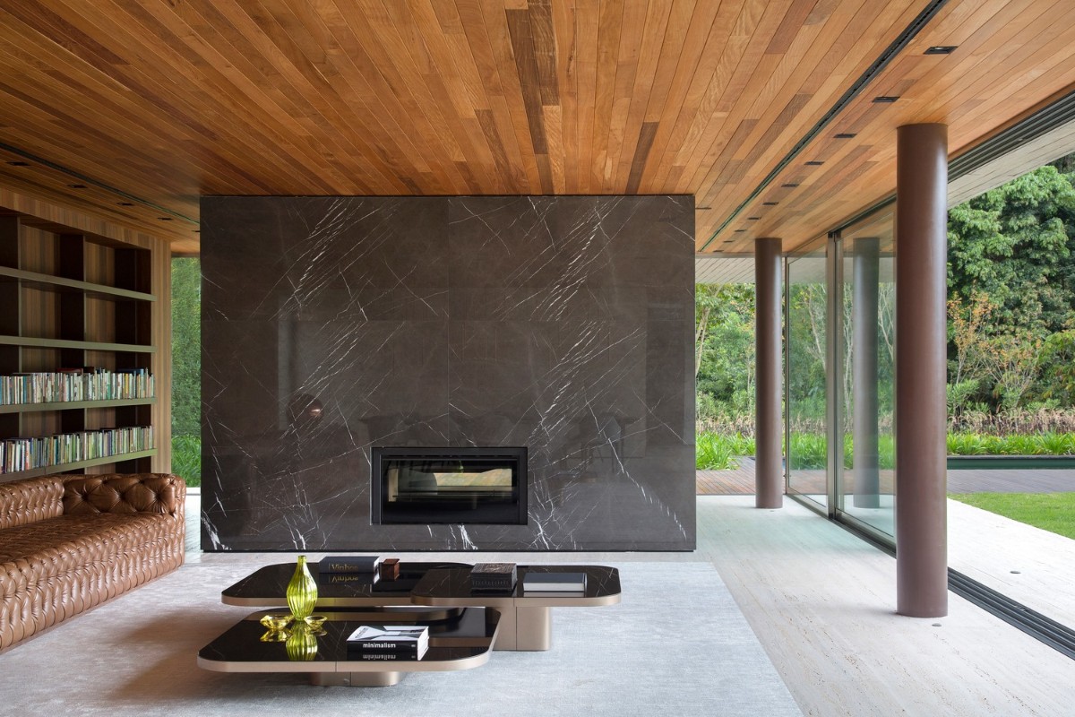 marcwhipple's tweet photo. "Two perpendicular prismatic volumes in concrete, glass and steel, in the middle of city’s Atlantic Forest reserve”, #HouseoftheDay by  Studio Guilherme Torres in #Brazil. https://https://t.co/mml1bsVmSA https://t.co/nCwLzdP6G6
