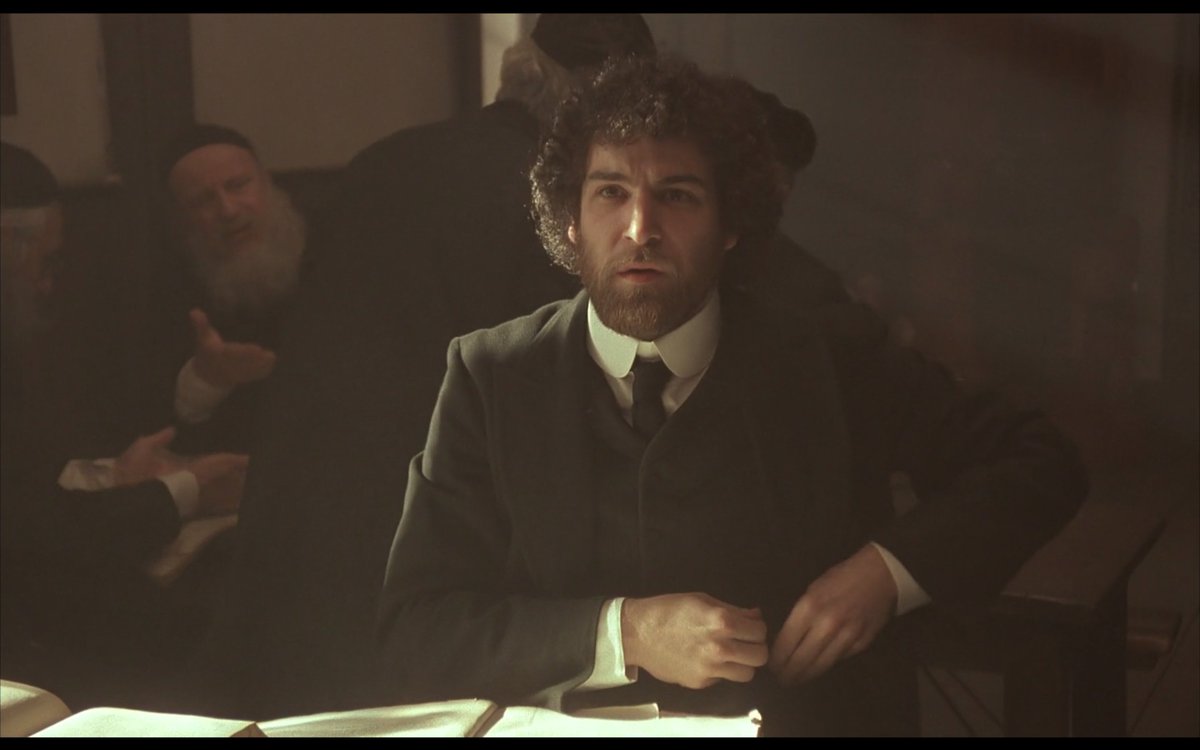 My desktop is now mostly screenshots of Mandy Patinkin