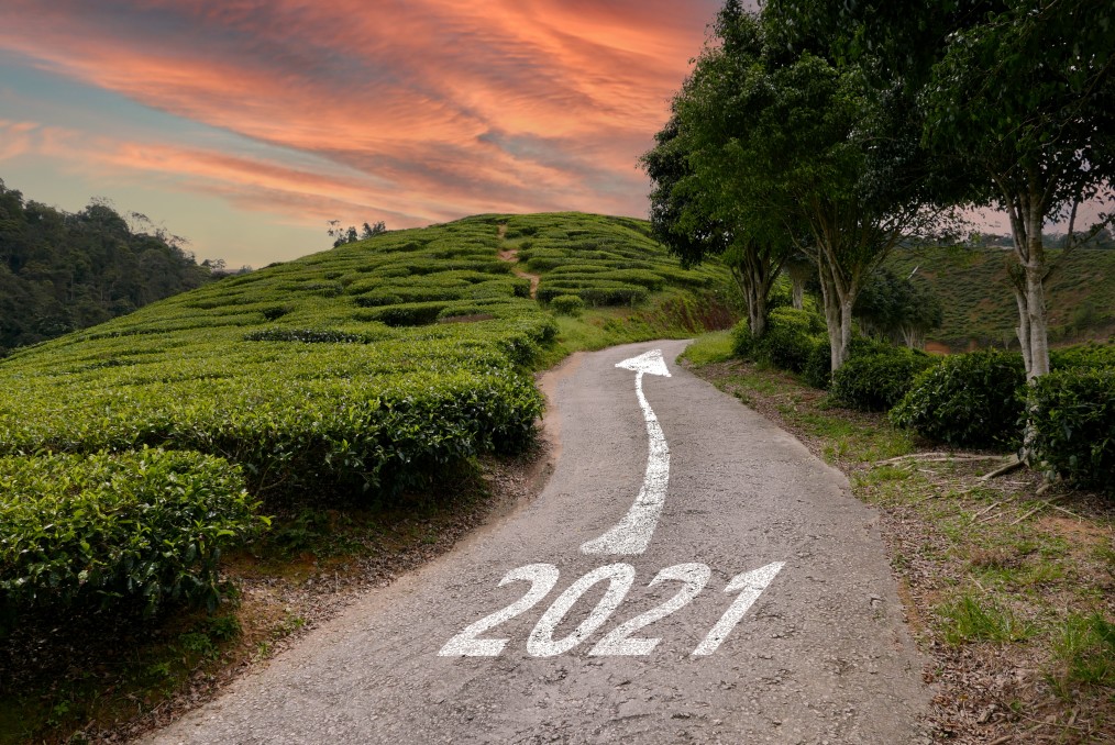 FordFinancial's tweet photo. It's time for our Outlook 2021 podcast! This week, Steve Jolly and Brian Ullmann cover what may be on the investing horizon this year by looking at policy, the economy, stocks, and bonds. Check it out! https://t.co/UrFhIA0vhh https://t.co/29wNT18jMq
