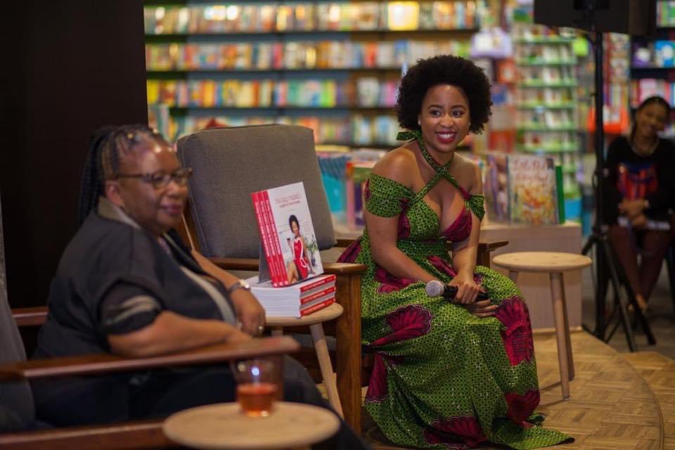 thelazymakoti's tweet image. Forever in our hearts 🕯🕊thank you for everything. Robala ka Khutso Mama Dorah. Dipelo di kwele bohloko fela re tla dula re go gopola ♥️