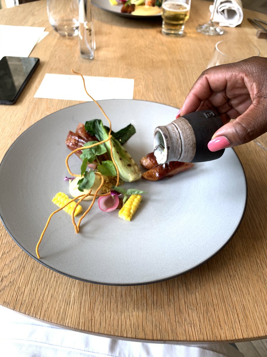 grey_Oasis's tweet image. We left hungry hey 😭we had more than 4 dishes 😭