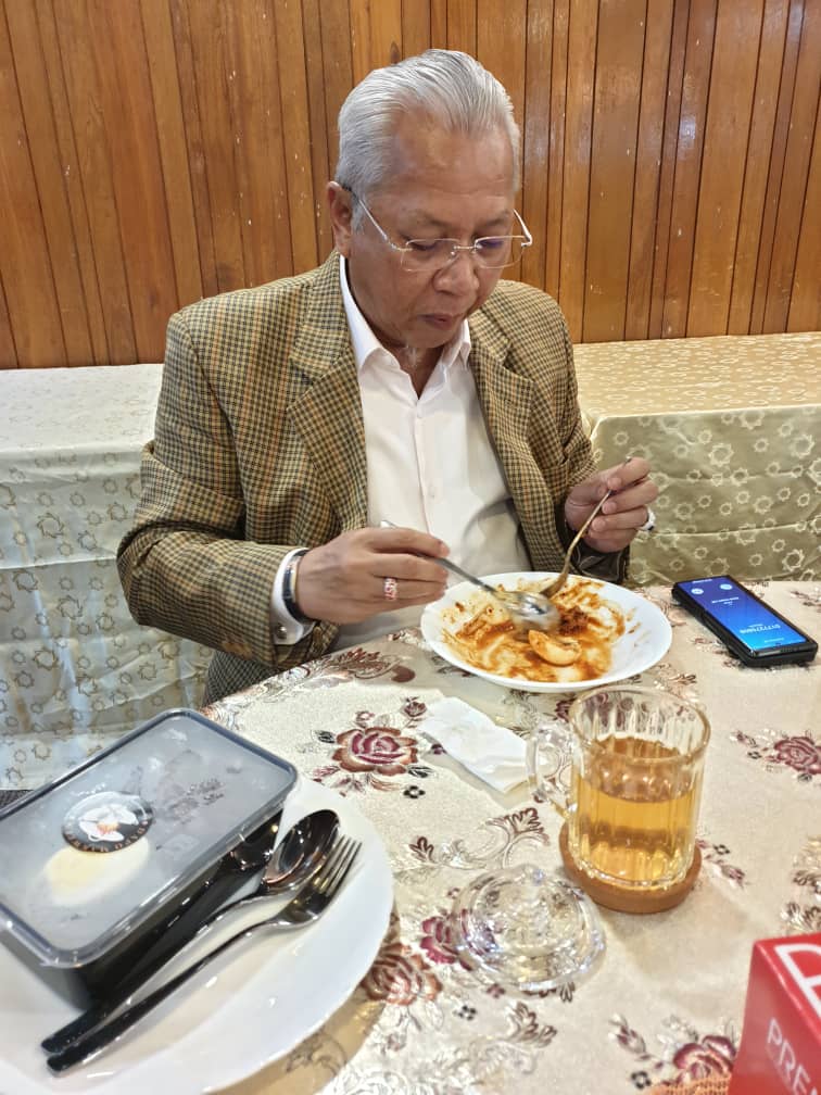 Annuar Musa tweet media