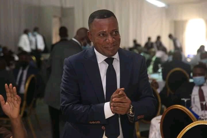 Électron libre tweet media