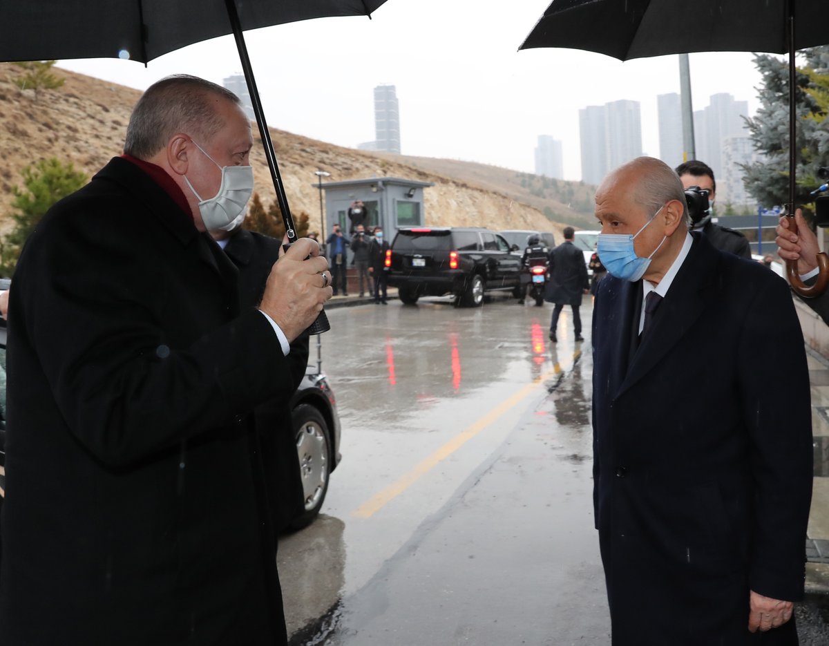 Akparti's tweet photo. Cumhurbaşkanımız Recep Tayyip Erdoğan, MHP Genel Başkanı Devlet Bahçeli'yi evinde ziyaret etti. https://t.co/v6Yrndl7Lc