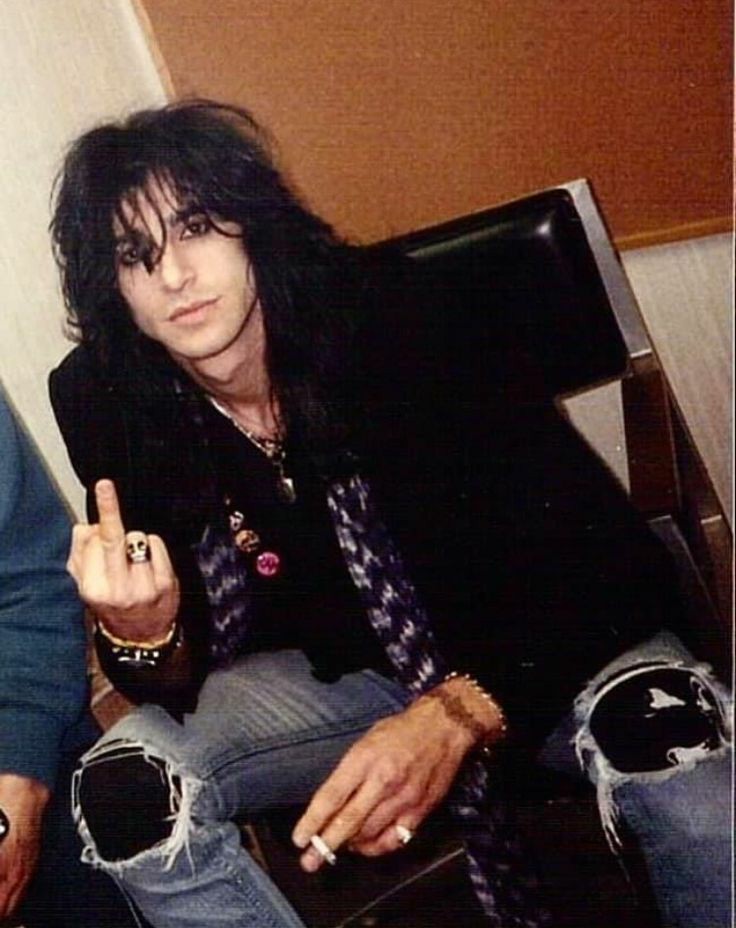 Happy birthday to Kelly Nickels     