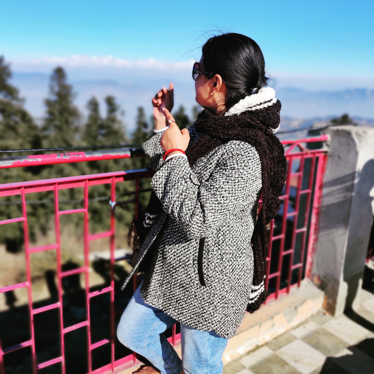 SulataV's tweet photo. Uttrakhand Travels Dhanulti #himalaya #uttrakhanttravel https://t.co/zfDhw06nbw
#Uttrakhand #travel #WINTER #SnowMan #snowfall #pic #traveling #WonderWoman #VIDEO #Videos #Viral #love #picture #YouTuber #treck #sundayvibes #MondayMorning #Himalaya #Himalayas #Trending #NewsNight https://t.co/LMyHMxQsMG