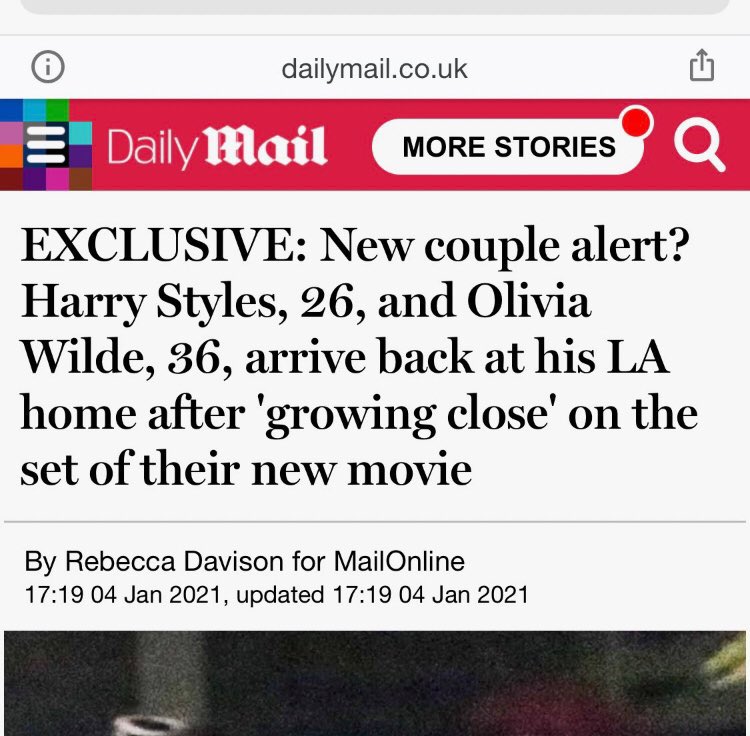 1. sono fidanzati (cosa dedotta solo perché si tengono per mano, cosa che harry fa spesso, perché harry è un gentiluomo e sono molto amici)inoltre in america non si porta tenere la donna sotto braccio e non penso sarebbe stato carino camminarci vicino e basta.