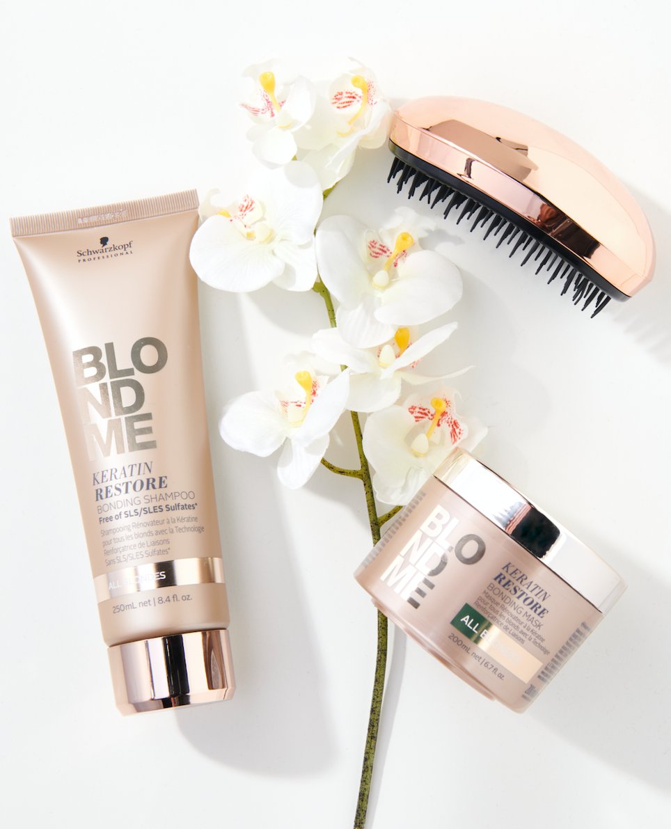 New Year, New blonde vibes ✨

Treat your beautiful blonde head to some extra TLC from @schwarzkopfprouk #BlondeME this year 💛

#schwarzkopfprofessional #apassionforhair #iloveblondme #blondehair #blondehairdontcare #haircare #apassionforhair #janetmaitlandhairexcellence