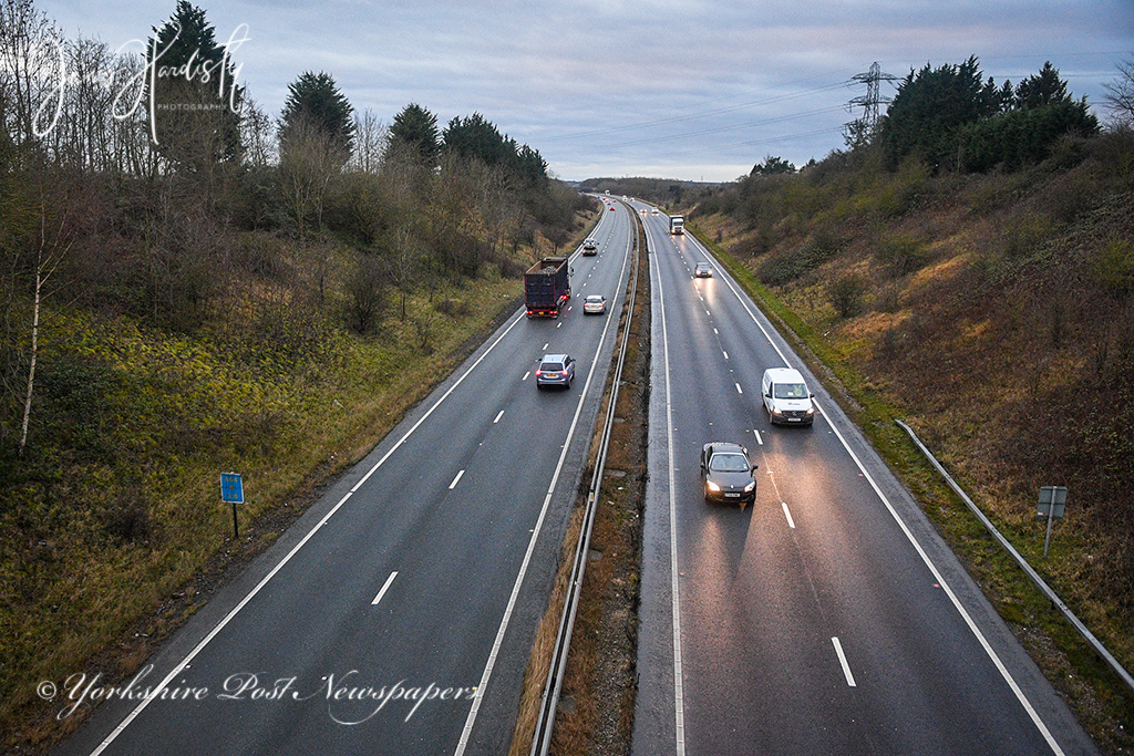 snapperjim's tweet photo. A64 West and East Bound this morning on the first day of the UK's #3rdNationalLockdown #Traffic #lockdown2021 #coronavirusuk @yorkshirepost @YPinPictures @MarisaCashill #StayHome #keepsafe #protecttheNHS #Yorkshire #yplive #yeplive see more #online #buyapaper https://t.co/cOoe90KAIn