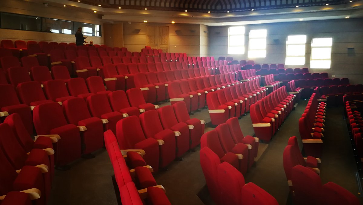 MINISTERIO DE HABOUS • RABAT-SALÉ • MARRUECOS 
Instalación de butacas de Ezcaray Seating mod BRUSELAS pie central
Arquitecto Mustapha Ezghari

👉 ezcarayinternacional.es/blog/

#ezcarayseating #fabricantesdebutacas #butaca #Bruselaspiecentral #Marruecos #MustaphaEzghari #RabatSalé