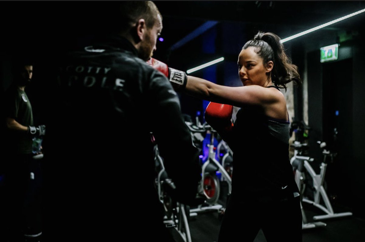 JebsonCreates's tweet image. Ex British Champion @scottycardle (who I’ve photographed a number of times over the years) will tell you: the fight is won during the preparation! We’re in difficult times atm - however we need to stay focused to win in the end.. #sportsphotography #ContentCreator #marketingcoach