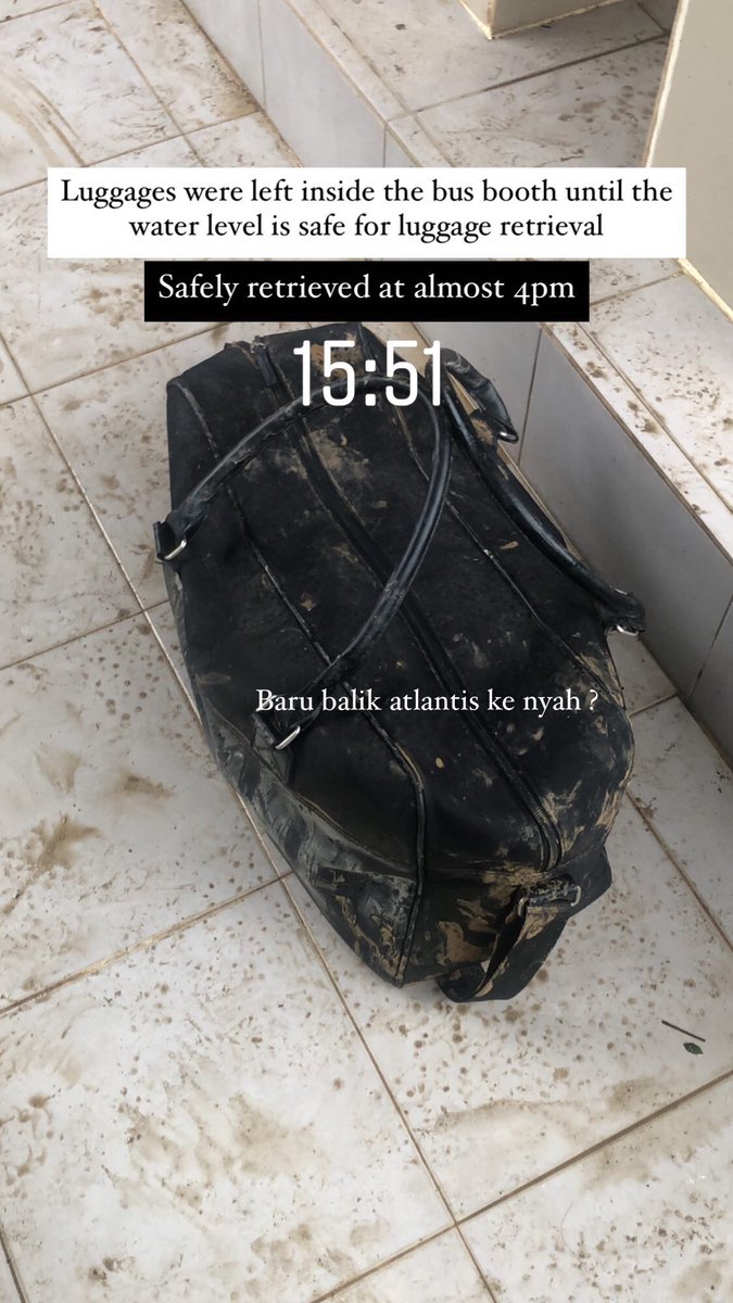 Here are the retrieved items of mine ! Nak menangis ada, nak gelak pun ada  Paling tragis baju & seluar putih lah kan 