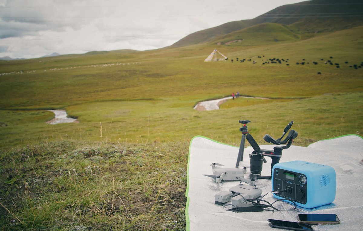 Have you get what you desire at the beginning of #2021? Gift yourself a trip, enjoy the wild moments. ⛰🏞

#offgrid #outdoor #Camping #bluetti #bluettipowerstation #powerstation #solarpowerstation