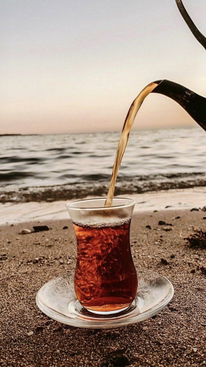 ســتــعــود فــينــا الــحــياة مــهمــا يئســنــا فــڪل غــيمــة ســوداء حـتــمـاً ســتـمــطـر