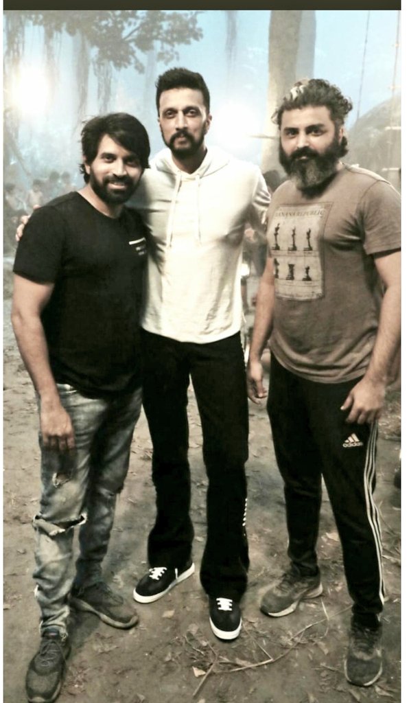 LikhithR22's tweet photo. Dear @anupsbhandari Sir, We want #Phantom Teaser Update. Please let us know, When your releasing teaser.. ?? https://t.co/I8KmL4BKq1