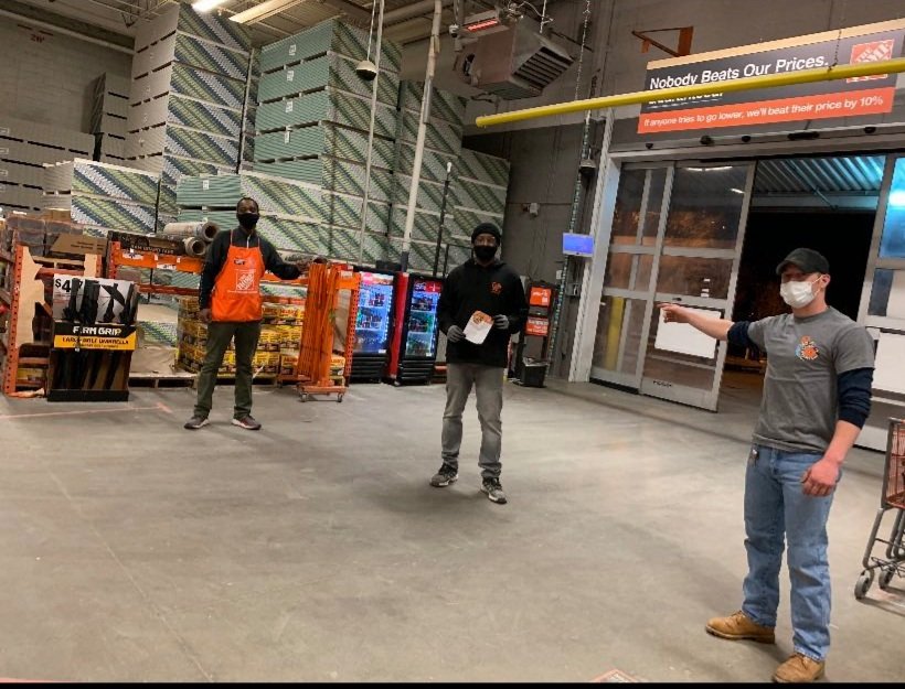 DillonBenner's tweet photo. Congratulations Overnight Lumber Recovery Associate Mohammed for going above and beyond and always being a Team Player! 💥💯 @CollazoH @JDorseyTHD @mriley4640 @KhalifThd @Nuristani @Purplelady4640 @trendsetta_t @HDSarah4640 https://t.co/y4A9gNARor
