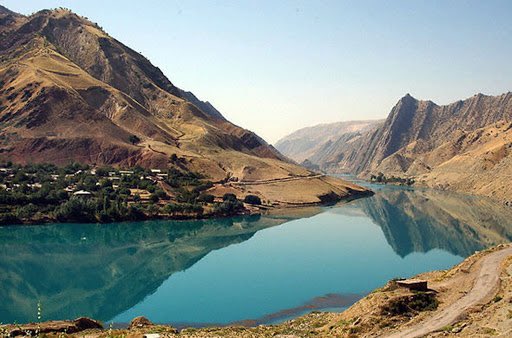 IranianPlateau's tweet photo. می‌دونستید تو تاجیکستان یه منطقه هست به نام رشت؟‌‌ https://t.co/m1fpYDYlrA