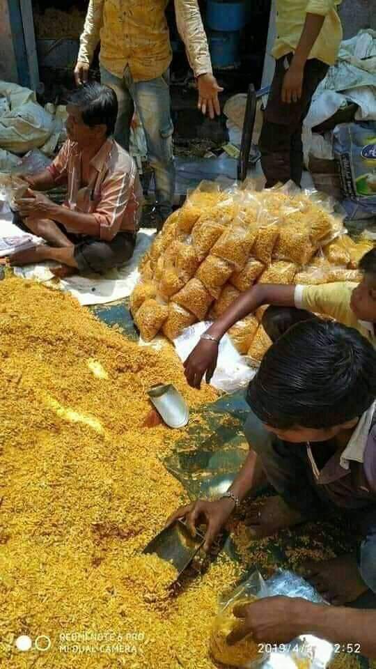 _suisad's tweet photo. mari dibeli snack India https://t.co/OBJ7N0R5qb