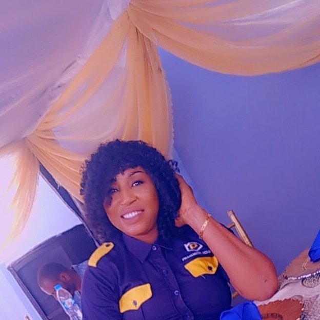GraceIgho's tweet photo. Never say later when you can subscribe now to Berry Court Estate Land and House. It's a topnotch Estate and at a developed area, all document intact and you can spread payment. https://t.co/AyV7JtmzBY