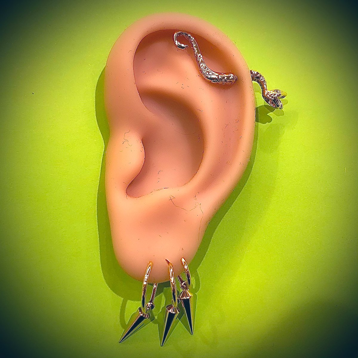 3連ピアス 3連ピアス