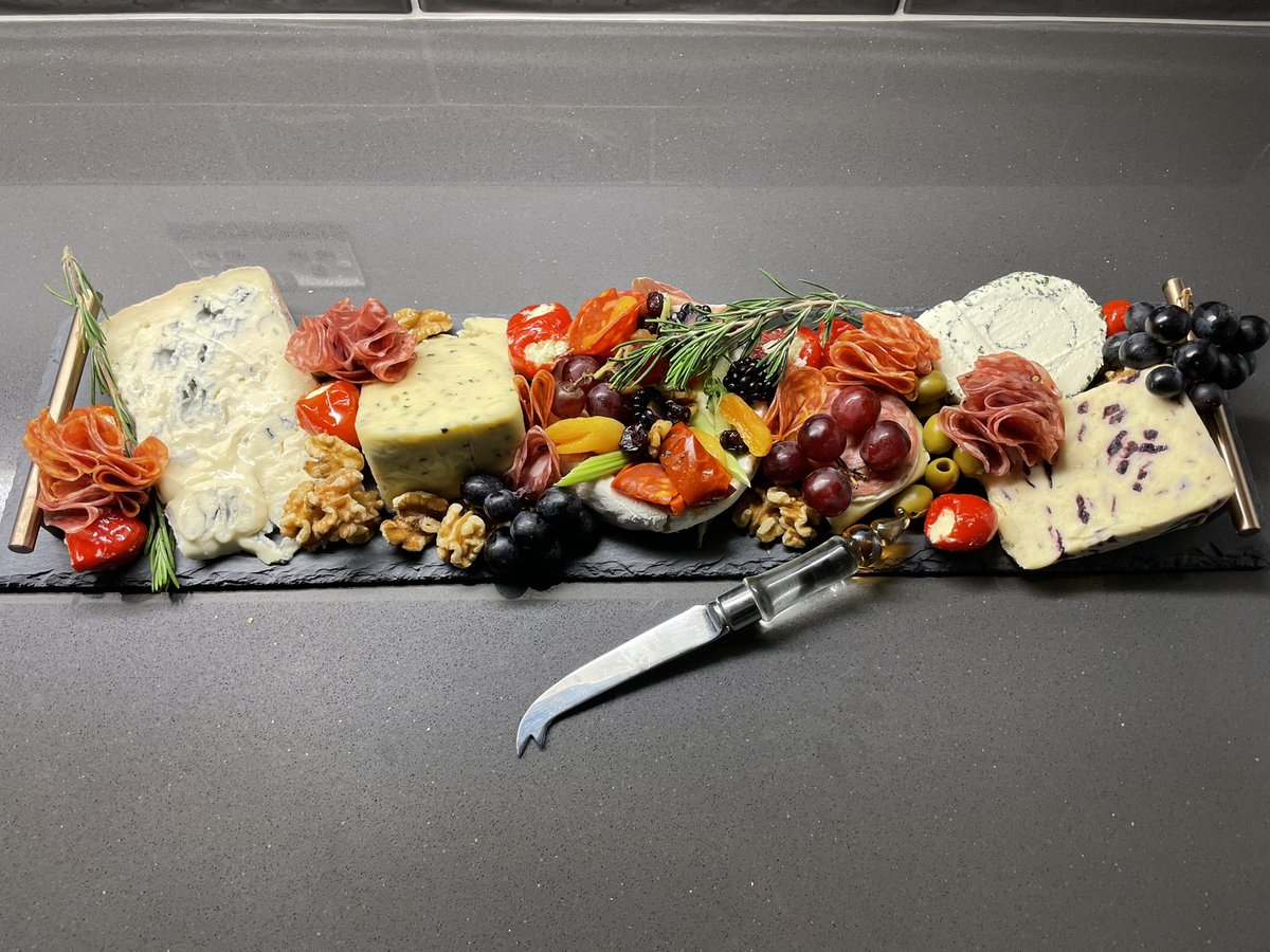 TAoEScots's tweet image. Much cheese has been consumed lately and it’s been glorious!
perfect time to showcase our fellow @sbnscot member @angelshareglass who created this beautiful cheese knife. 
Check out their other amazing products 
combinging glasswear and whisky. 

angelsshareglass.com/collections/new

#TAoES