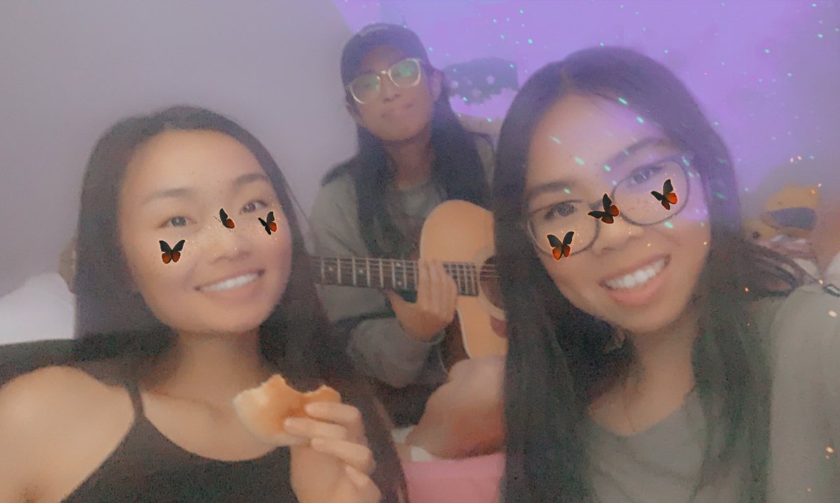 ebifried1's tweet photo. SINGING STREAM ft. shushi &amp; hemp 

taking song requests 😋

https://t.co/cUBPwhZCjU https://t.co/TsRma5MiK7