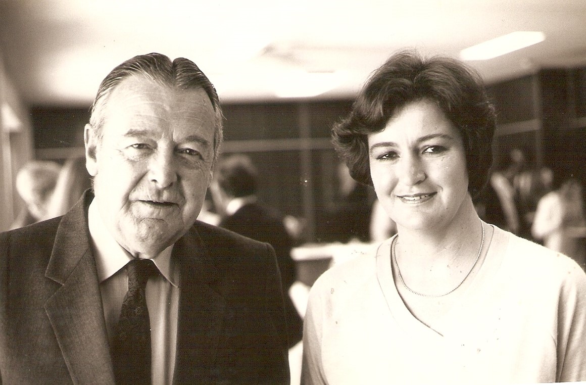 37 years ago today (6 Jan. 1984), the inaugural meeting of APHEDA was held at Sydney Trades Hall. Here are Union Aid Abroad APHEDA's co-founders, Cliff Dolan, President of the ACTU, and Dr. Helen McCue. What are your early memories of APHEDA? #ausunions
