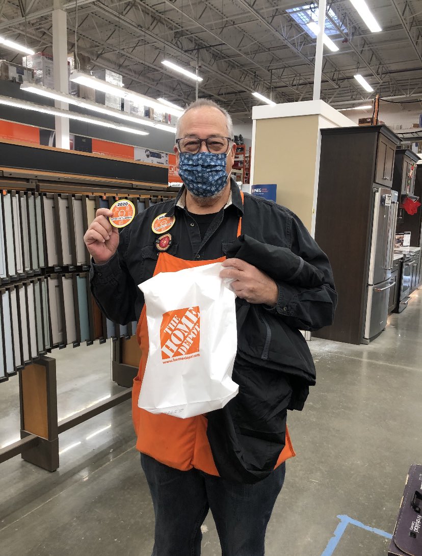 Congratulations to Mark from 1265 for being Specialist of the month 👏🏼👏🏼!!   Awesome Job Mark !! 🙌🏼🙌🏼 <a href="/DawnOsorio/">Dawn Vanterpool</a> <a href="/MsCarly_HD/">Carly Ulrich</a> <a href="/VSuarezHD/">Valentin Suarez</a> <a href="/JARRIN15/">Jeanette Arrington</a> <a href="/KellyMu63554408/">Kelly Murray</a> <a href="/sbseelin/">Sara Seelin</a> <a href="/Coreyje21754711/">Coreyjenkins</a>