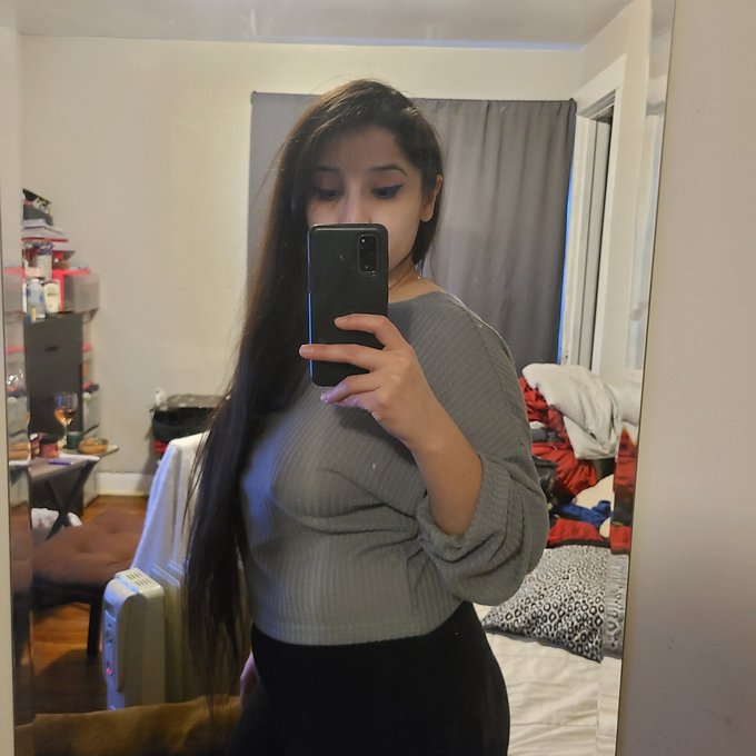 Ready to watch Christmas movies with Bae❤ https://t.co/j7F2O5thFA