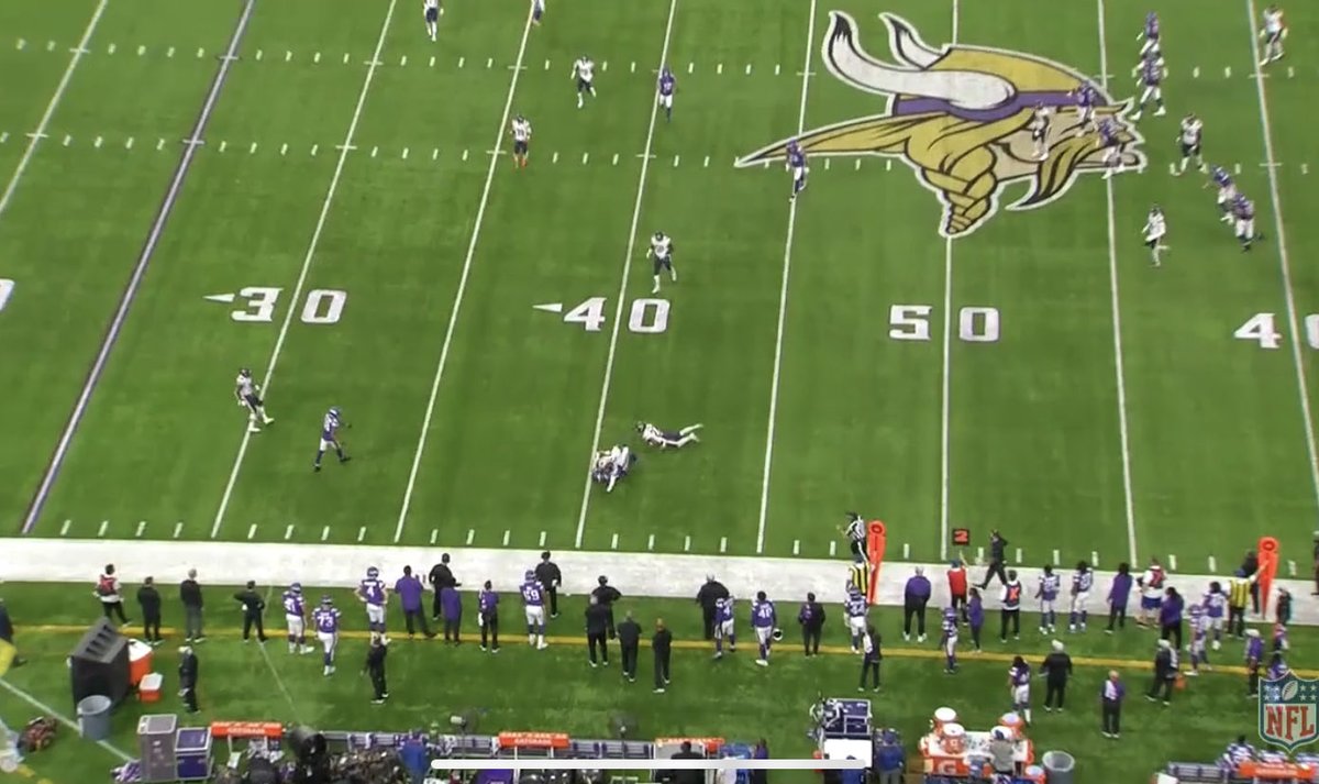 Executes his zone perfect covering both his man deep sideline, while keeping eyes on underneath. Tackle in bounds and Vikings now basically dead to Hail Mary which fails. Nice progress in his zone reps here.