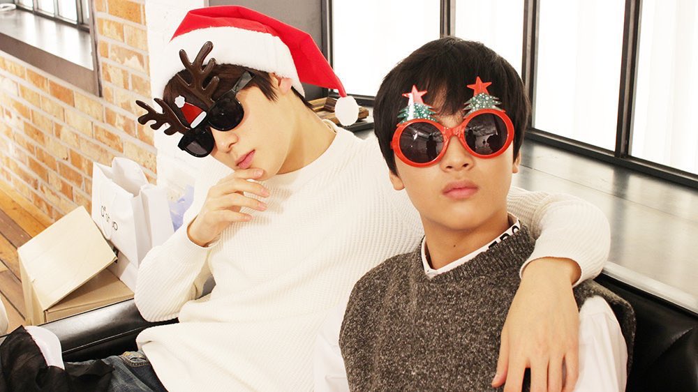 LITTLEHC06's tweet image. ชอบรูปนี้หน้าดื้อทั้งพี่ทั้งน้องเลย Merry Christmas 🎄🎁 
#HAECHAN 
#JAEHYUN