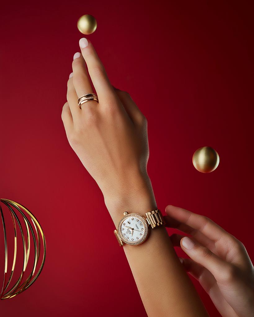 artikel Vaderlijk Staren OMEGA on Twitter: "#Ladymatic Gift-wrap an #OMEGA with graceful waves. Choose a Ladymatic timepiece, matching ring, or both. https://t.co/YMcFpjDOj9 https://t.co/XSSt2xN2xY" / X artikel Vaderlijk Staren OMEGA on Twitter: "#Ladymatic Gift-wrap an #OMEGA with graceful waves. Choose a Ladymatic timepiece, matching ring, or both. https://t.co/YMcFpjDOj9 https://t.co/XSSt2xN2xY" / X