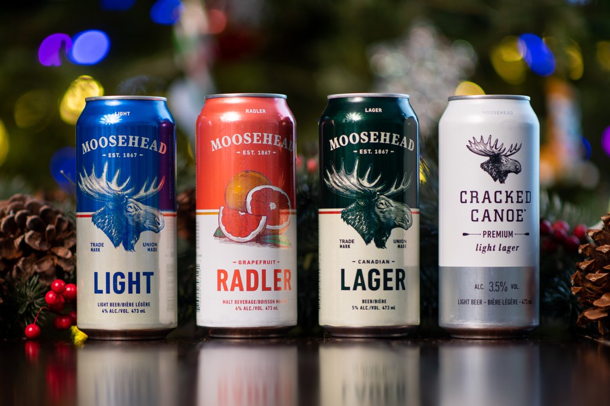 MooseheadLager's tweet photo. Merry Christmas and Happy Holidays, from the Moosehead family! https://t.co/8aAiHJXsN2