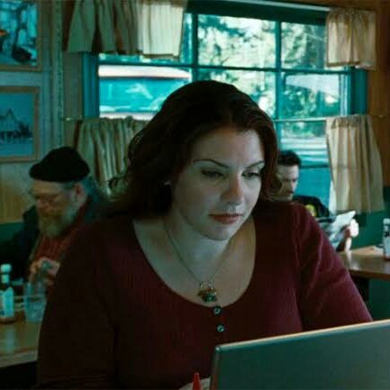 Happy birthday Stephenie Meyer!  twilight                         breaking dawn 