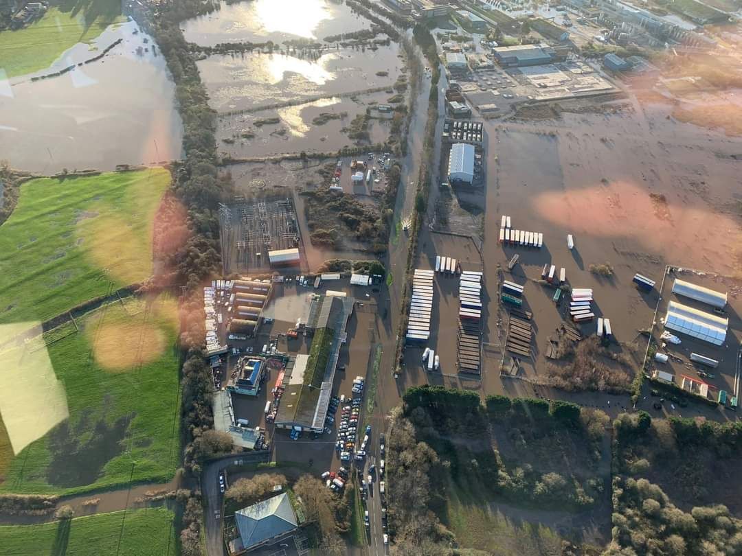 Photos from the South Wales Police Helicopter this morning show the impact of yesterday's flooding on Sully Moors Road and surrounding areas.