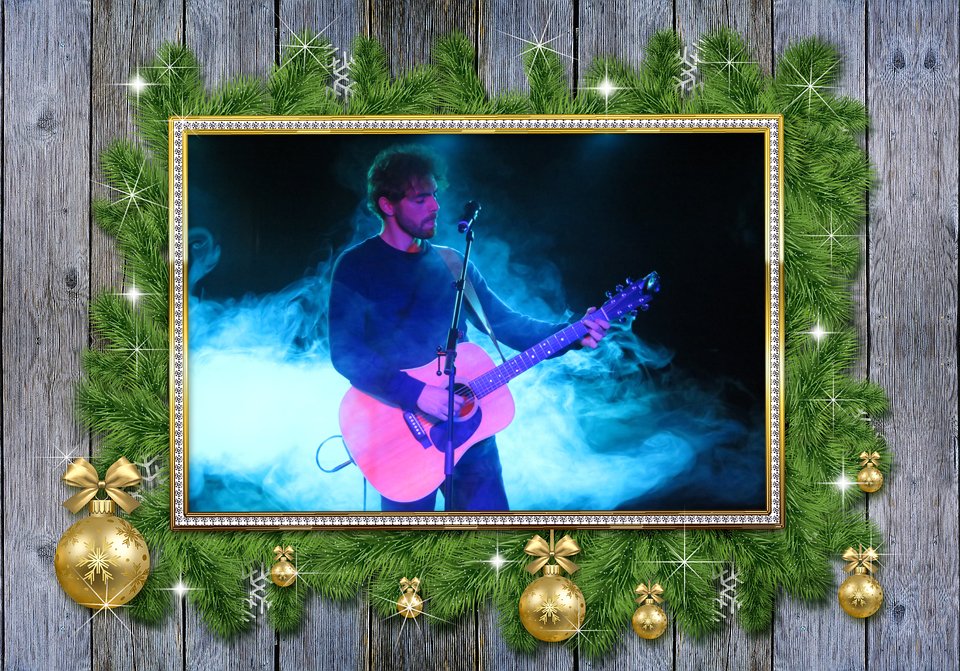 Team_B_Lanza's tweet photo. @bastienlanza  et @Team_B_Lanza vous souhaitent un joyeux Noël et une très bonne année 2021. https://t.co/WfT8U40GUj