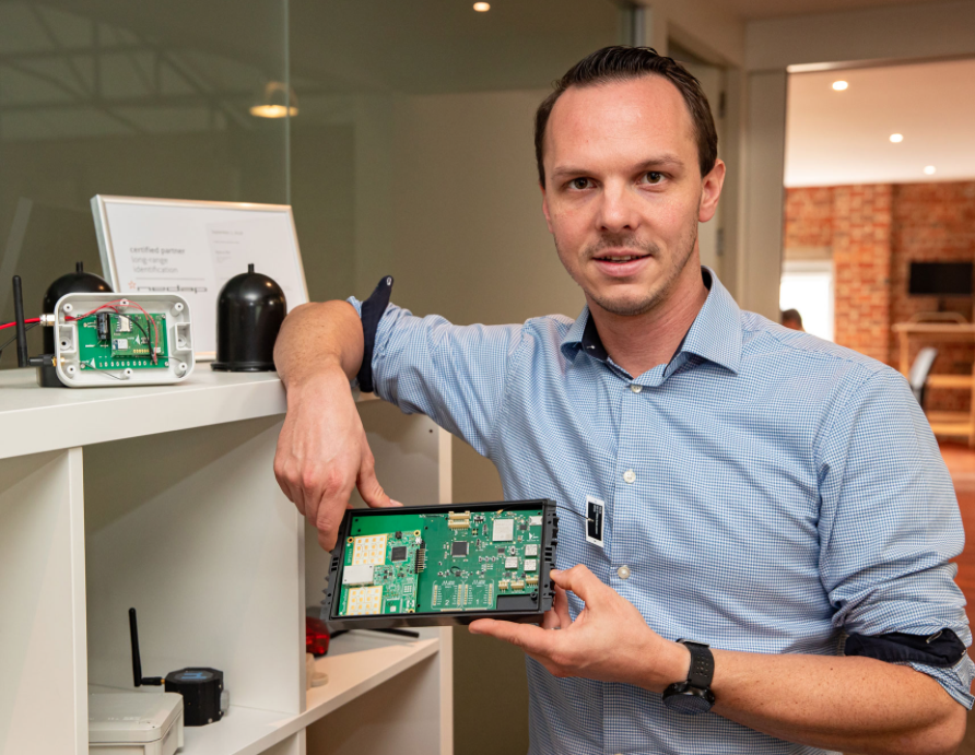 PortofAntBruges's tweet photo. Congrats to @WeAreAptus for winning our third Innovation Challenge "Smart Docking". And a big thank you to all sixteen participants: your amazing ideas made it difficult to select a winner. How will they contribute to #smartdocking? Read https://t.co/qzo6Xdwj4v #portofthefuture https://t.co/SoHKNPsvXr