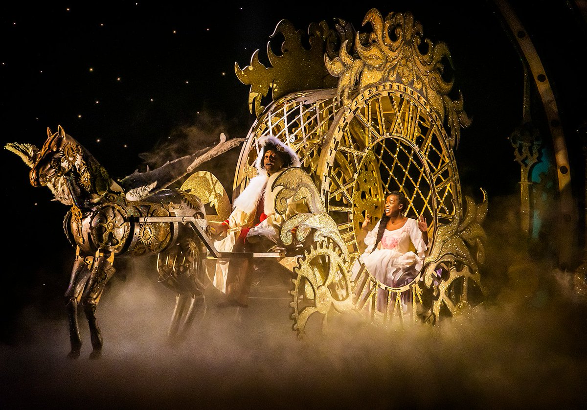 NottmPlayhouse's tweet image. You shall go to the ball! 💫

Don't forget, our Cinderella Christmas Eve Special is available to watch today only, until 8pm. But don't delay ducks, you must buy your ticket by 6.45pm to get access to the recording!

Find out more here: bit.ly/37KQVoK