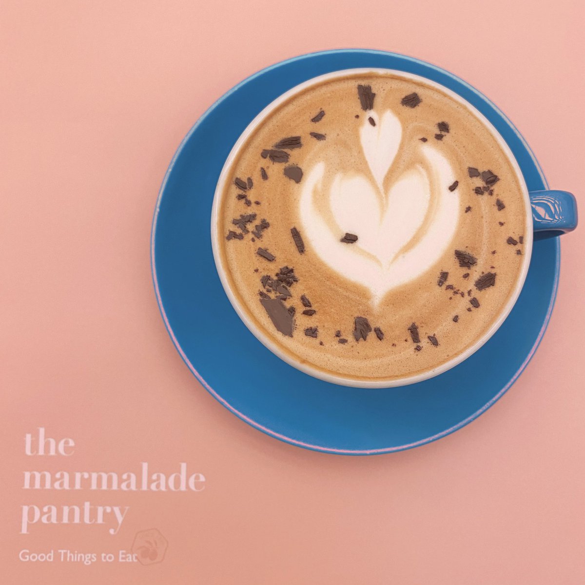 カフェインアレルギーなのに、またカフェイン摂取してベッドでダウンなう。
イブなのに。。。🎄
イブってただの平日ですよね。。