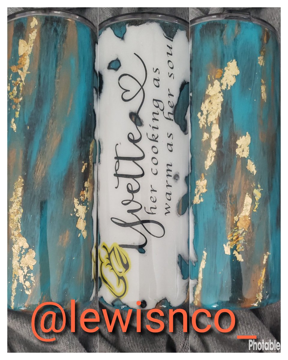 Lewisnco_55's tweet photo. New custom design presented to you by @Lewisnco_55. 
We have another satisfied customer, thank you for your business and support.
#custom
#customized 
#customtumbler 
#tumbler #glitter #tumblershowcase #handpainted #customtumbler #glittertumbler #custom #giftidea #sparkle #bling https://t.co/NRM8s64JfF