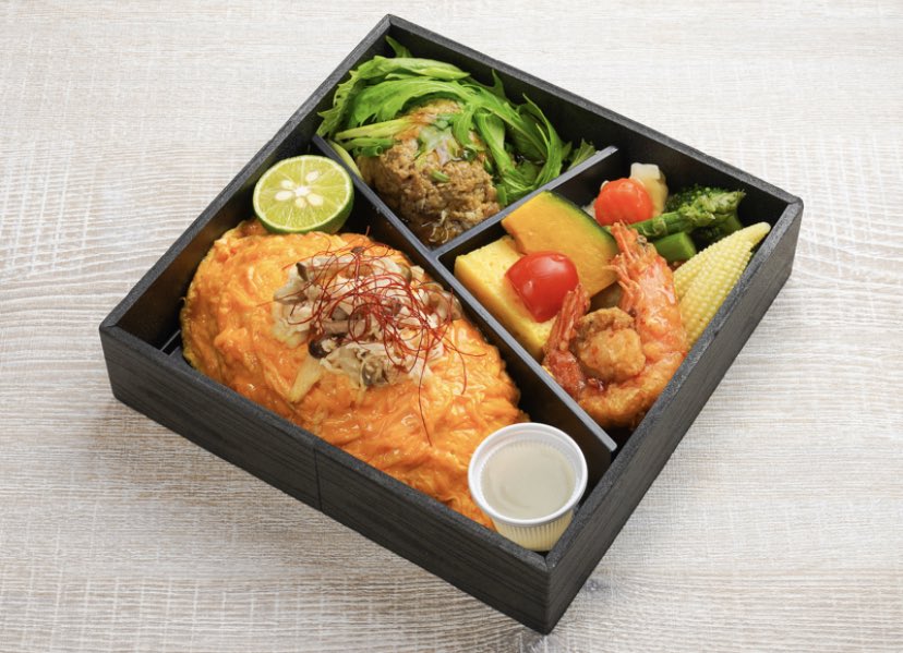お弁当デリ 話題の新商品です Omtrak お弁当デリ限定 季節の和風オムライス 和風ハンバーグ 御膳 蒸し鶏ときのこのすだち塩だれソース 2 160円です 山の幸を使ったさっぱりソースに炊き込みご飯を合わせた和風オムライスと 自慢の自家製 お弁当デリ 話題の新商品です Omtrak お弁当デリ限定 季節の和風オムライス 和風ハンバーグ 御膳 蒸し鶏ときのこのすだち塩だれソース 2 160円です 山の幸を使ったさっぱりソースに炊き込みご飯を合わせた和風オムライスと 自慢の自家製