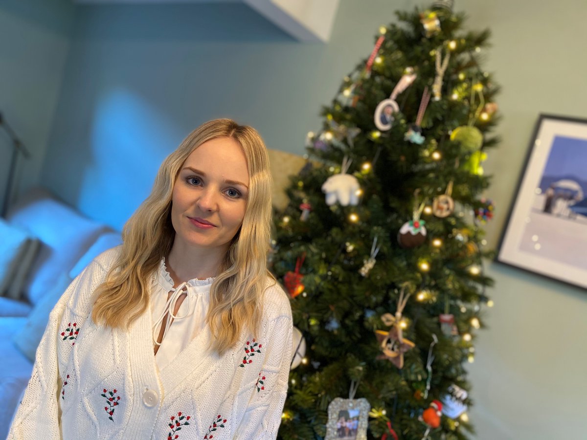 TVPFED's tweet image. “I just want to thank all emergency service workers, many of whom will leave their warm houses as they kiss their family’s goodbye this Christmas, to head off to work”. A Christmas Message from Lissie Harper to thank all for their #HarpersLaw support facebook.com/thames.federat…