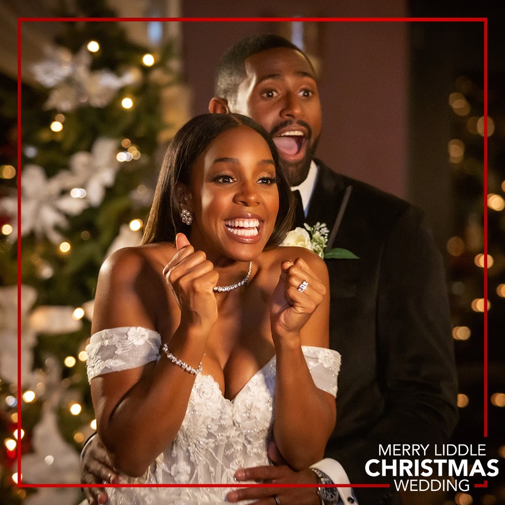 KELLYROWLAND's tweet photo. When you can’t contain your excitement! Tune in for a special Christmas Eve airing of #MerryLiddleChristmas and #MerryLiddleChristmasWedding today, starting at 6/5c on @lifetimetv! #ItsAWonderfulLifetime https://t.co/5tFK1k2gLz