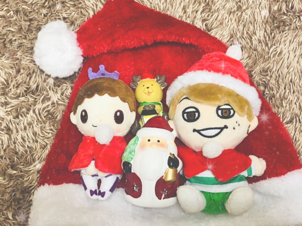 RiPxT2lv's tweet photo. メリクリ〜💚💜‼︎

今日はなあ、
岸くんと一緒にクリパやねん🎄🎉✨✨

ジングルベ〜ル
ジングルベ〜ル
すーずーがーなるー🔔🎶 https://t.co/cMRDPWWnN7