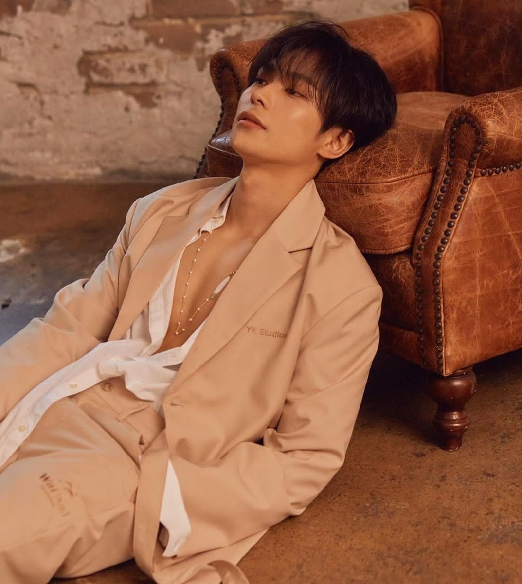psykerkhn's tweet photo. "who in kpop" but it's actually just oh heejun https://t.co/U6BKl2avnU