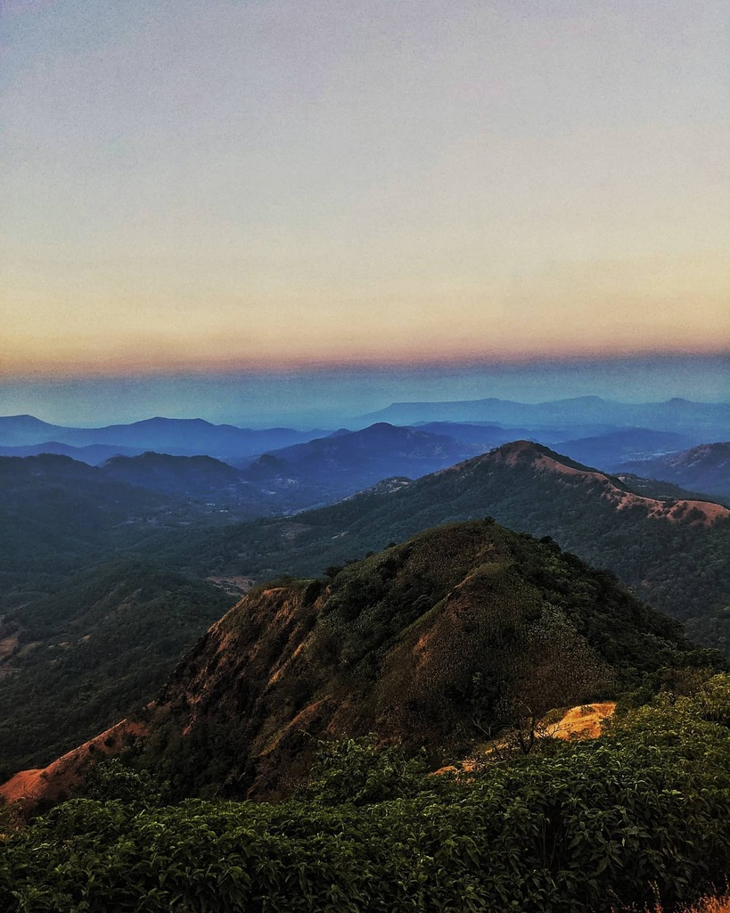 beardntravel's tweet photo. Sunrise or Sunset!
.
.
.

#TeamPixel #pixel4xl #madebygoogle #googlepixel #googlecamera #snapseed #ghat #karulghat #mobilephotography #nature #traveldestination #beardntravel #sunset #beautifuldestinations #travelawesome #android #malvan #secretdestinations #beachvibes #beac… https://t.co/9AXW6uyPrN